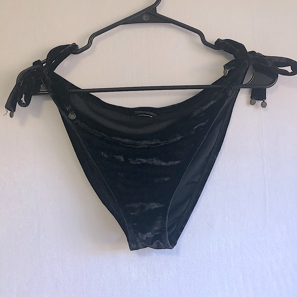 BEBE black velvet bikini bottoms